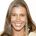 Elisa Salinas
